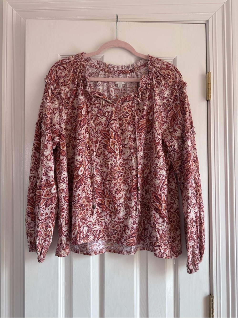 Wonderly Ruffle Sleeve Printed Peasant Top Size Medium - perfect condition